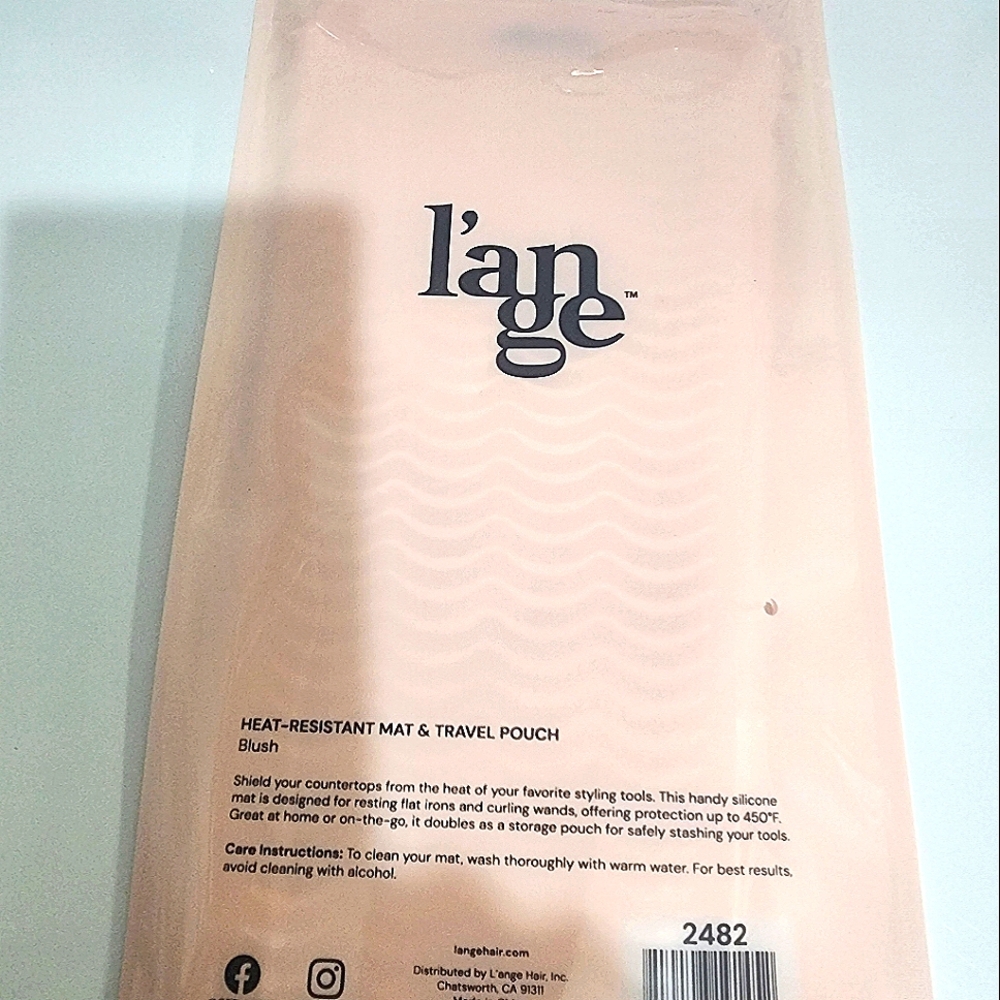 Heat-Resistant Mat & Travel Pouch.